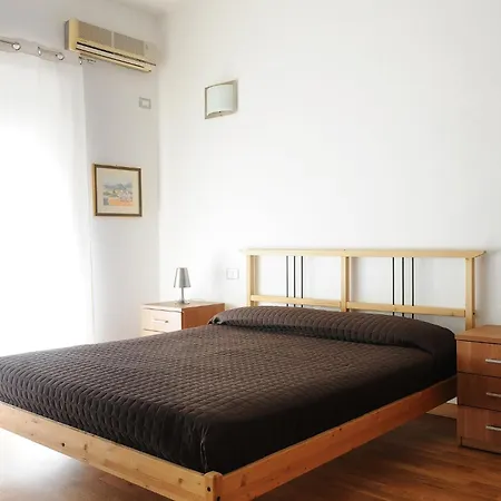 Holiday Apartment *